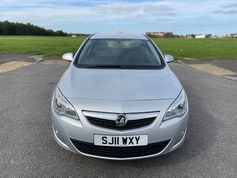 VAUXHALL ASTRA
