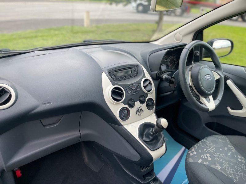 FORD KA
