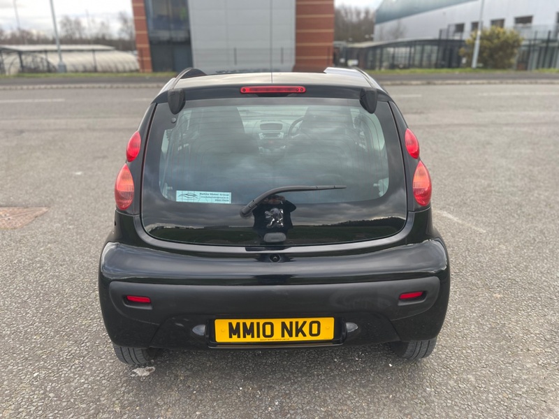 PEUGEOT 107