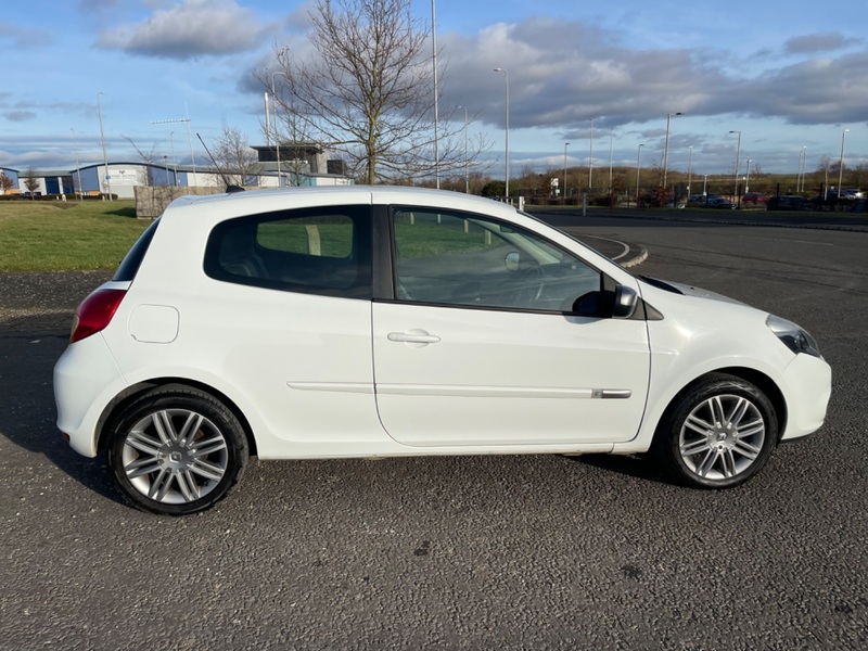 RENAULT CLIO