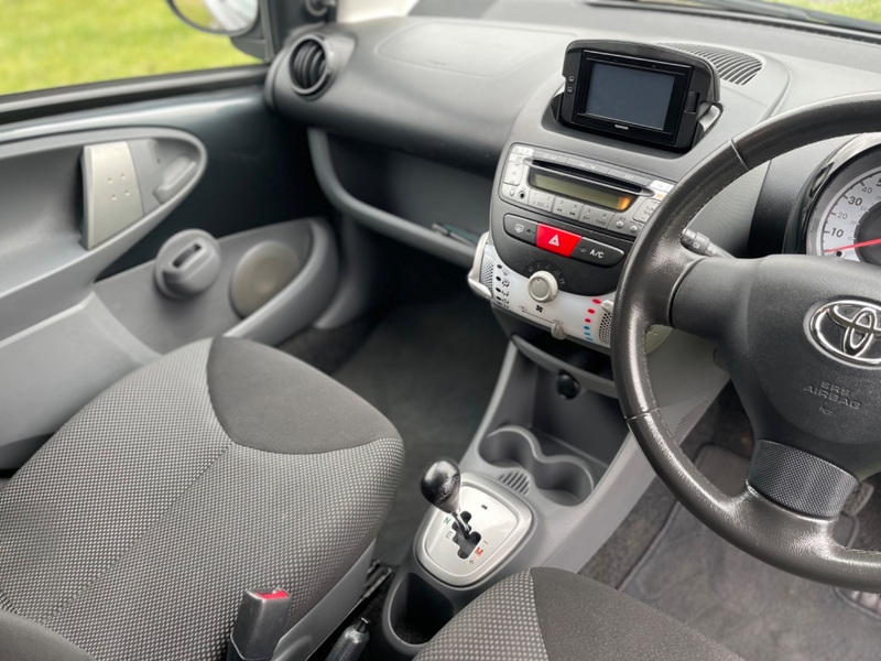 TOYOTA AYGO