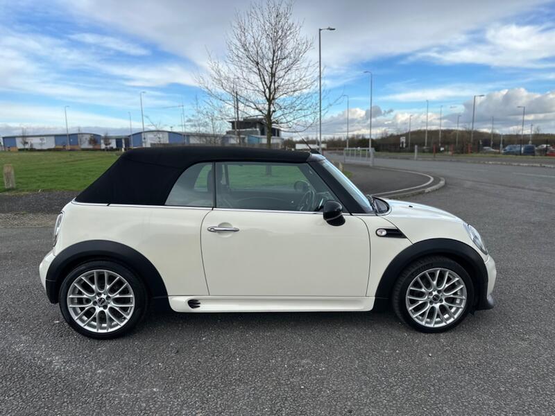 MINI CABRIOLET
