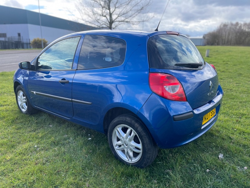 RENAULT CLIO