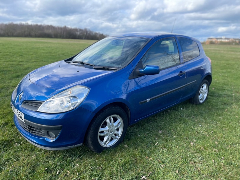 RENAULT CLIO