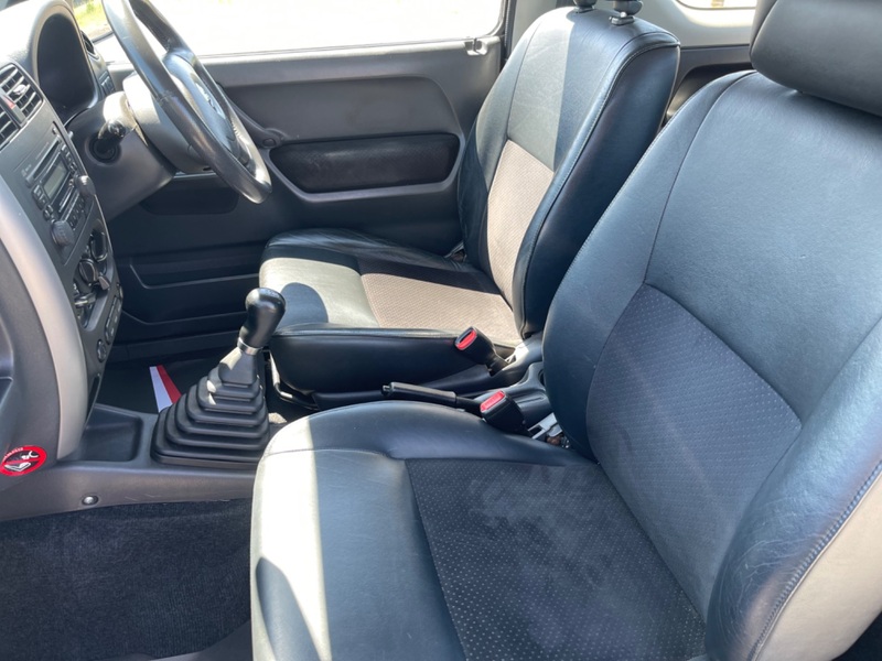 SUZUKI JIMNY