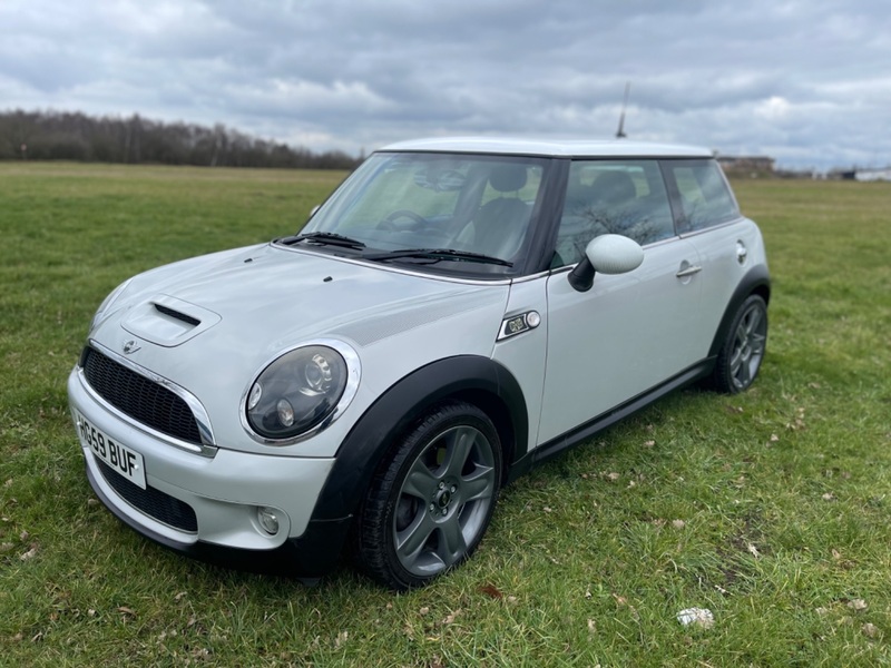 View MINI MINI COOPER S CAMDEN