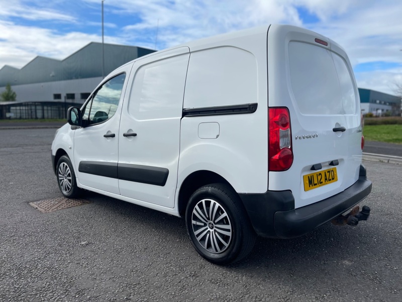 PEUGEOT PARTNER