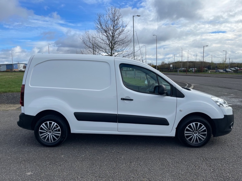 PEUGEOT PARTNER