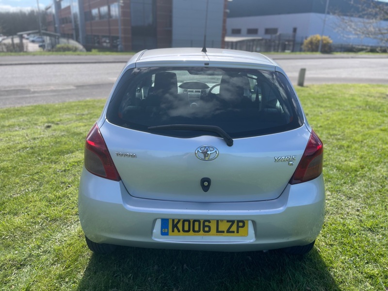 TOYOTA YARIS