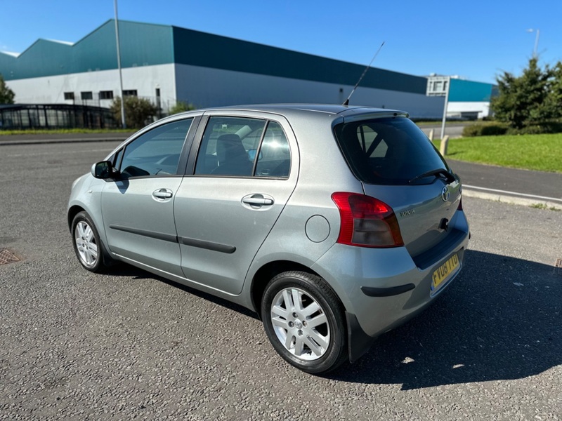 TOYOTA YARIS
