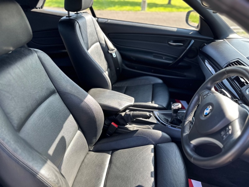 BMW 1 SERIES