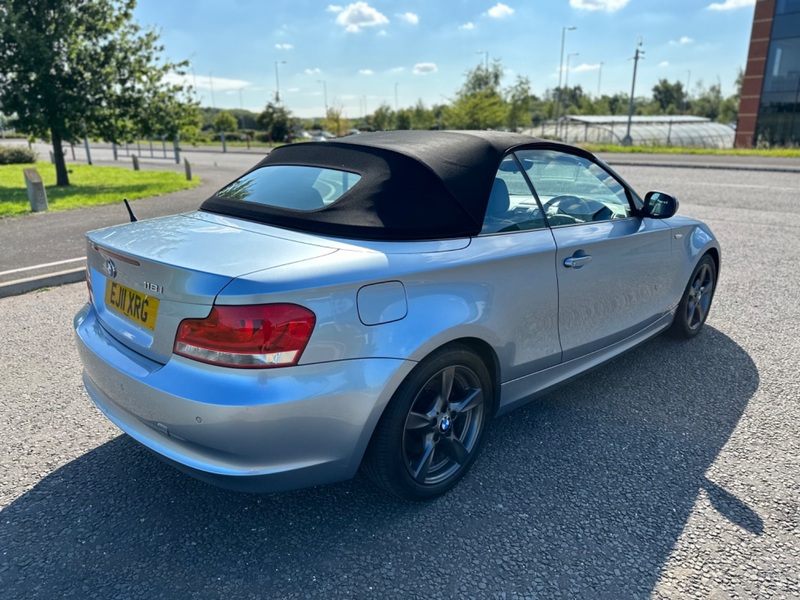 BMW 1 SERIES