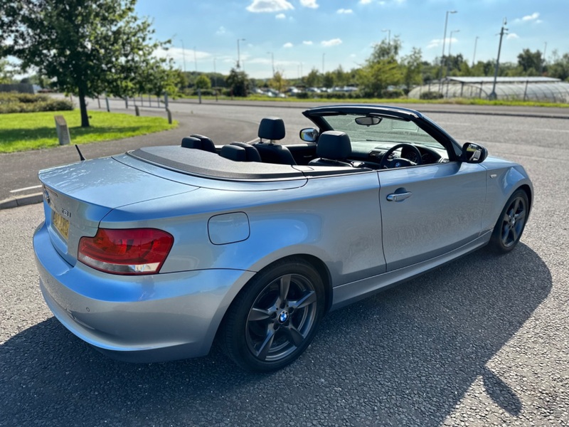 BMW 1 SERIES