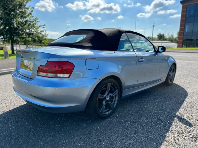 BMW 1 SERIES