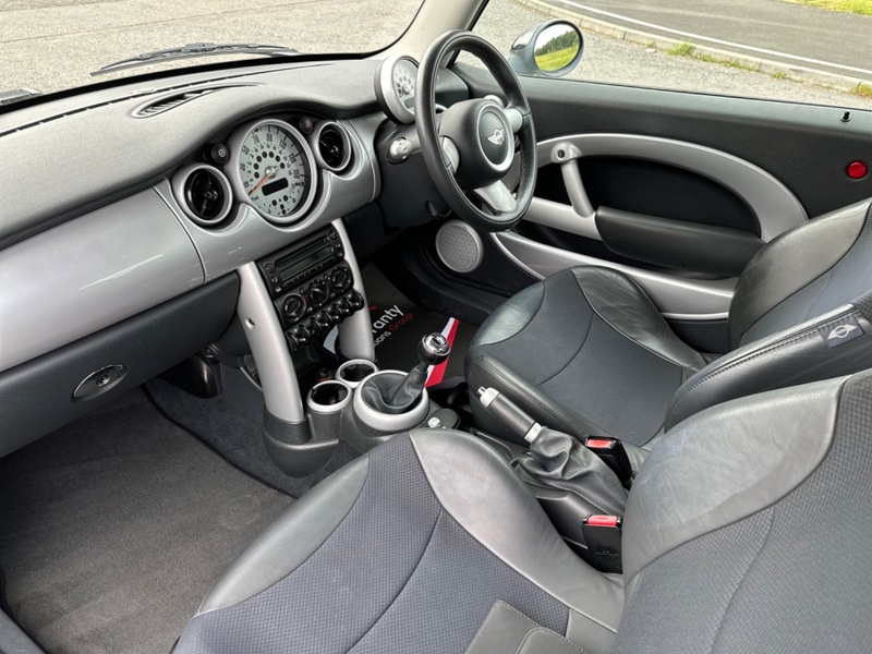 MINI HATCH COOPER