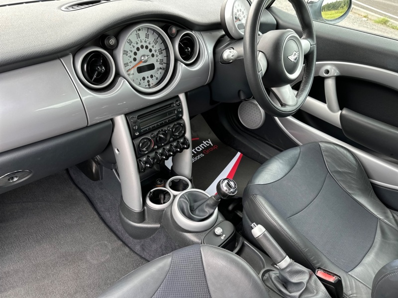 MINI HATCH COOPER