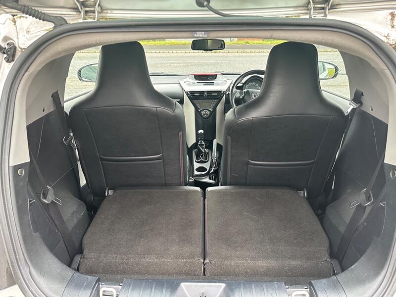 TOYOTA IQ