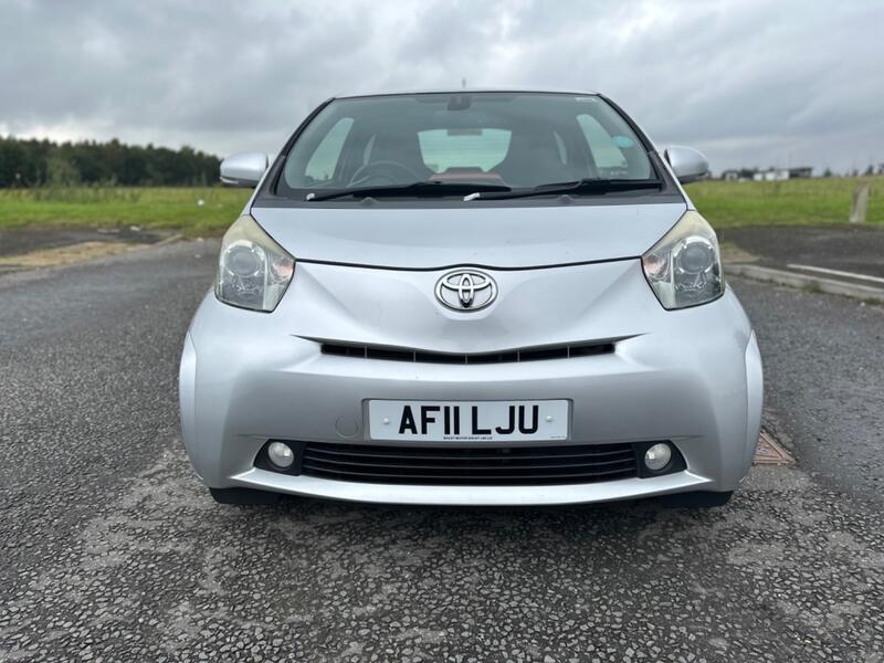 TOYOTA IQ