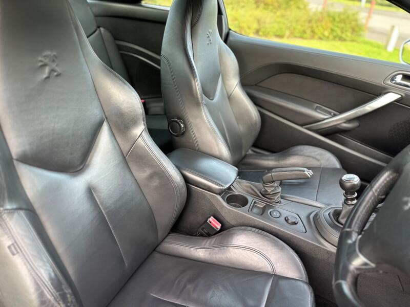 PEUGEOT RCZ