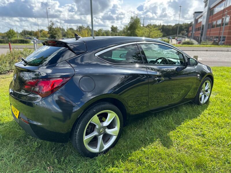 VAUXHALL ASTRA