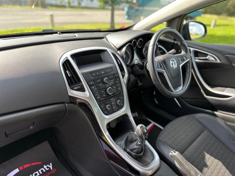 VAUXHALL ASTRA