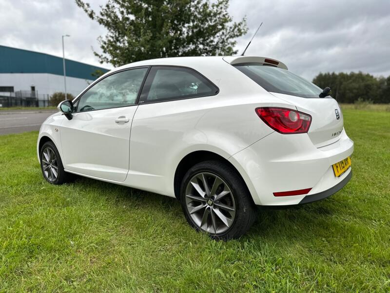 SEAT IBIZA